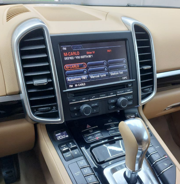 Штатная автомагнитола CarMedia Porsche Cayenne 2011-2015, на Android 10 (поддержка оптического усилителя) - фото 3 - id-p94229037