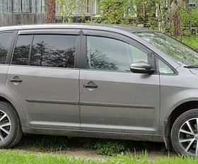 Дефлекторы боковых окон для Volkswagen Touran (2015-2020)