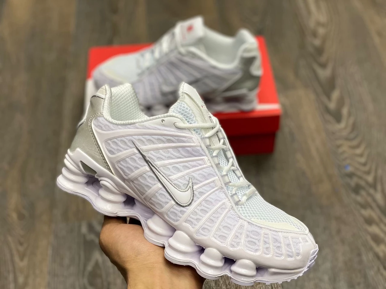 Кроссовки nike shox tl (белые)