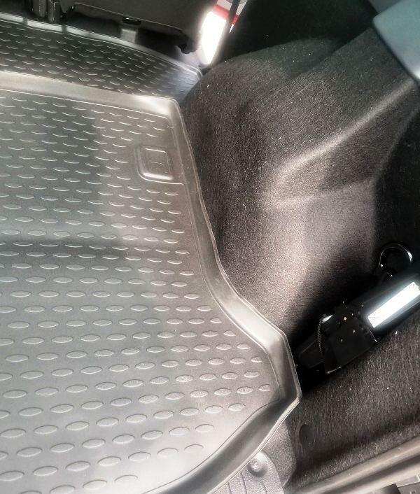 Коврик в багажник LADA Largus, 2012-->, универсал 5 мест. (2 шт.) - фото 4 - id-p173079857