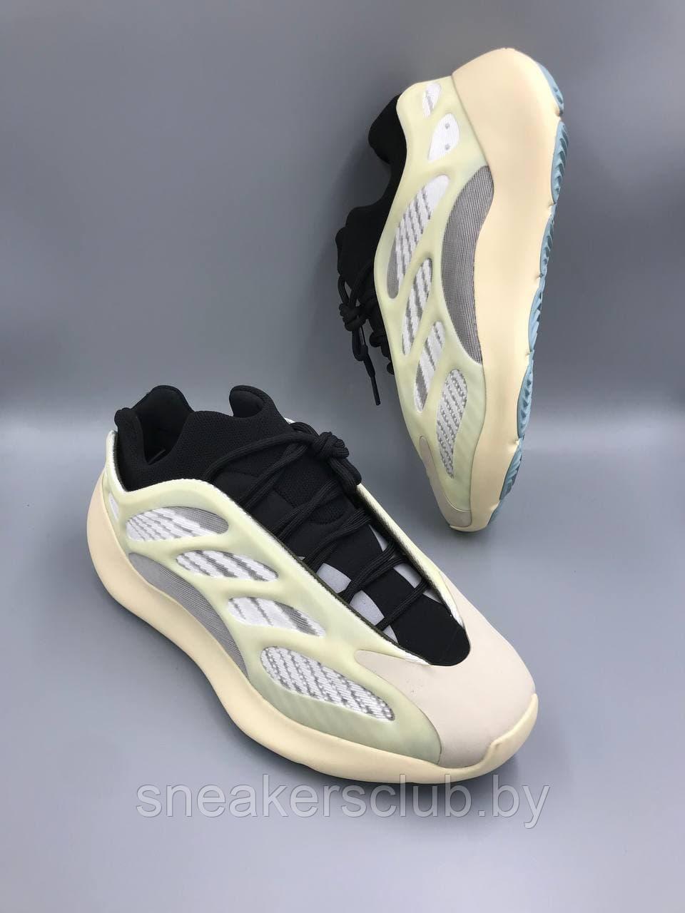 Кроссовки Adidas Yeezy 700 V3 мужские/ повседневные/ демисезонные