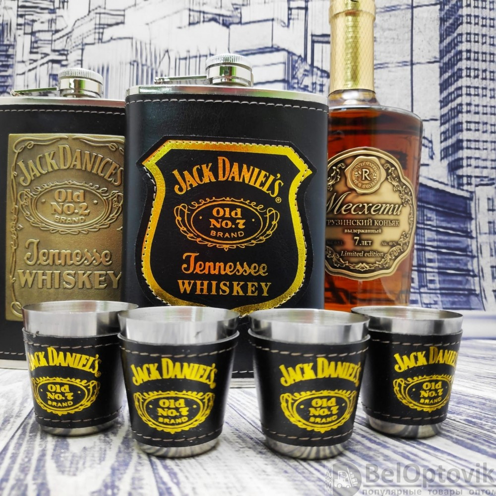 Подарочный набор Jack Daniels: фляжка 255 мл, 4 стопки и металлическая воронка M-39 Коричневый в золоте - фото 4 - id-p117447810