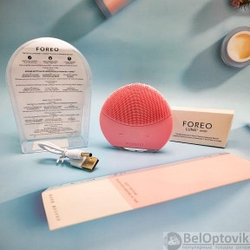 Вибрирующая силиконовая щетка для нежной очистки кожи лица Foreo LUNA mini 2 Нежно розовая