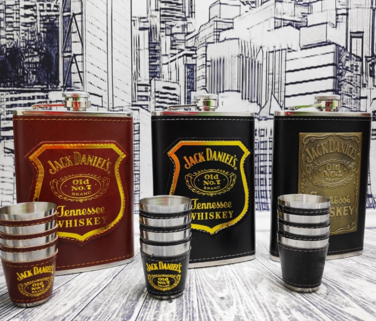 Подарочный набор Jack Daniels: фляжка 255 мл, 4 стопки и металлическая воронка M-39 - фото 7 - id-p173486066