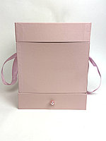 Квадратная с отделением для подарка 20х25,5 см , цвет Пыльно-розовый.