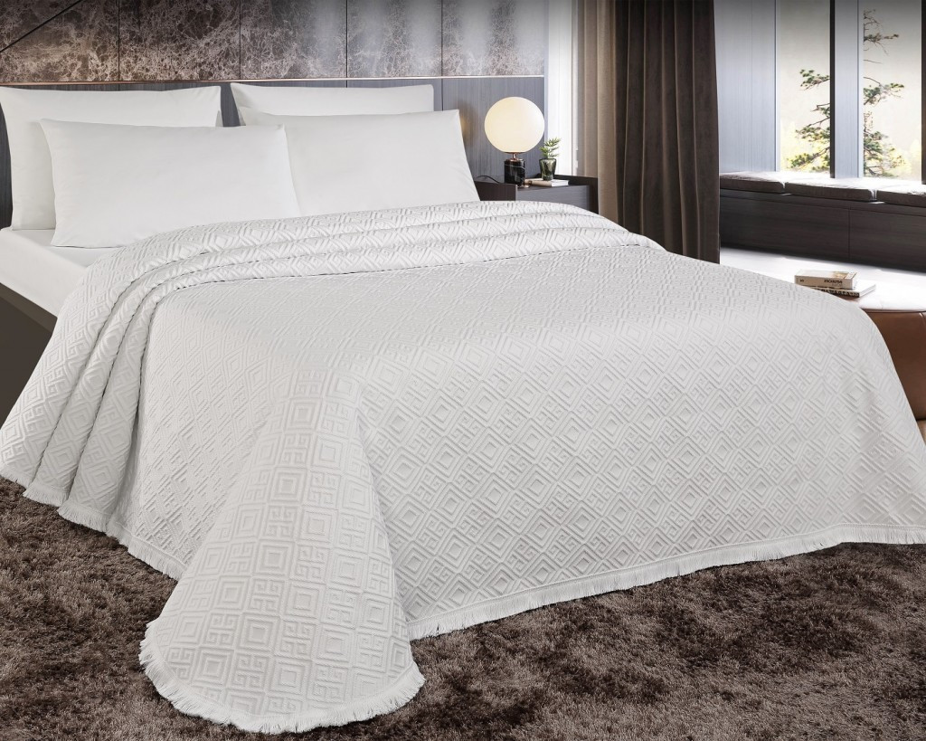 Португальское жаккардовое покрывало LUMATEX 240x260 арт. Fust268 white