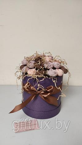 Набор подарочный "Шоколадное настроение"в круглой коробке ( 31 шт),19*23 см шоколадно-розово-фиолетовый, фото 2