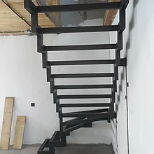 Каркас лестницы на двойном косоуре. 1