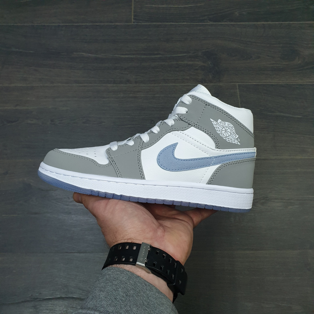 Кроссовки Air Jordan 1 Mid Gray White Blue