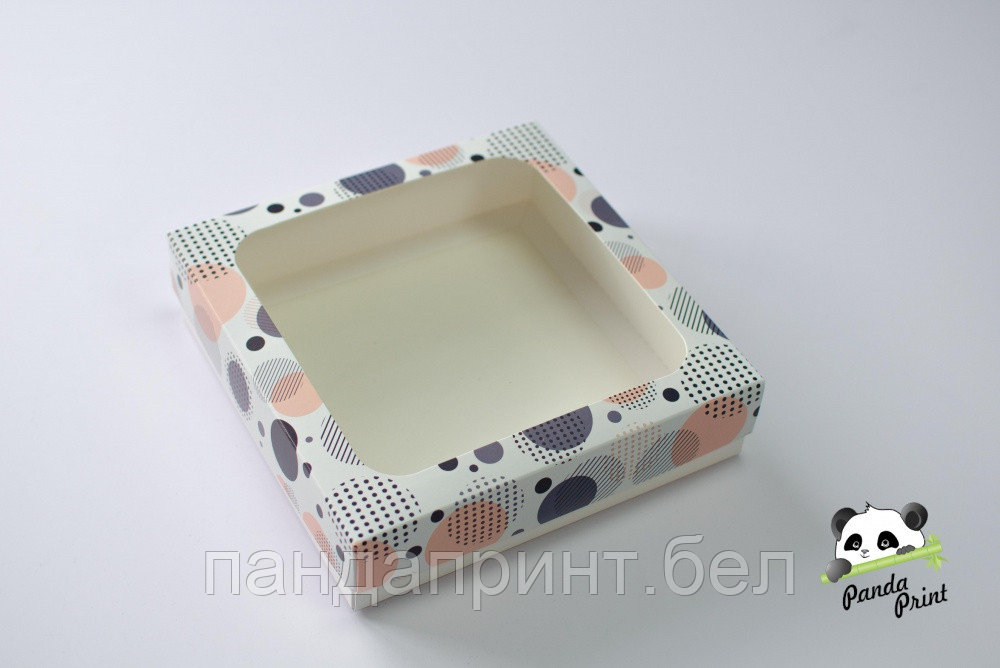 Коробка с прозрачным окном 200х200х50 Цветные круги (белое дно)