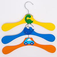 Вешалка детская, деревяная