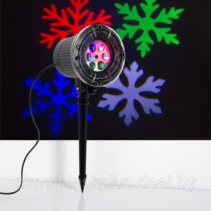 Световой прибор «Цветные снежинки», IP65, свечение мульти, 12 В - фото 1 - id-p174621540