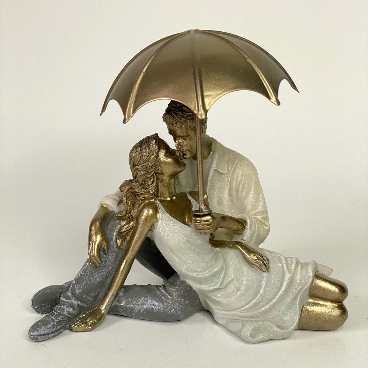 Фигура интерьерная Пара под зонтом Влюбленные