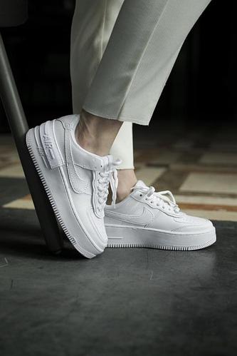 NIKE Air Force Low White With Black Foxing Stripe Nike Air Force, Nike Air,  Sneakers | cvetexpress.rs