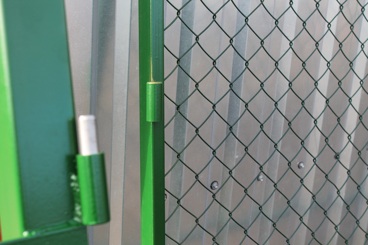 Ворота распашные из сетки-рабица в ПВХ - фото 7 - id-p81379301