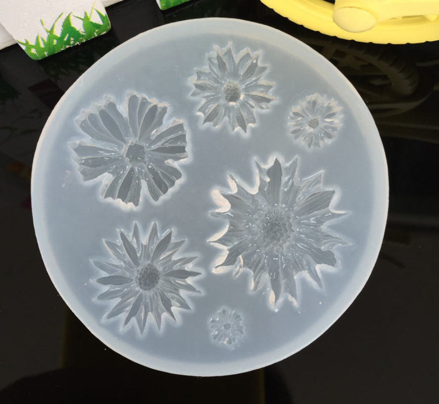 Молд силиконовый для эпоксидной смолы " Цветы хризантемы " - фото 1 - id-p175607289
