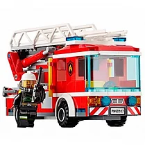Конструктор Bela Cities 10828 Пожарный автомобиль с лестницей (аналог Lego City 60107) 225 деталей, фото 3