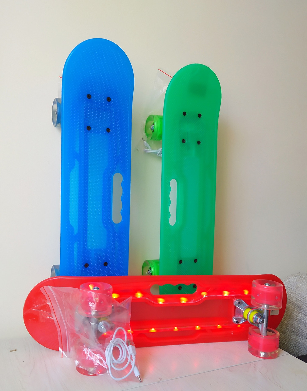 Светящийся Пенни борд ,скейтборд ( роликовая доска с подсветкой для детей и подростков ), фото 1