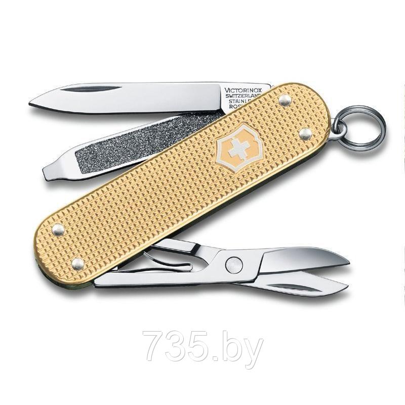 Нож-брелок Victorinox Classic Alox Limited Edition 0.6221.L19 - фото 1 - id-p175825224