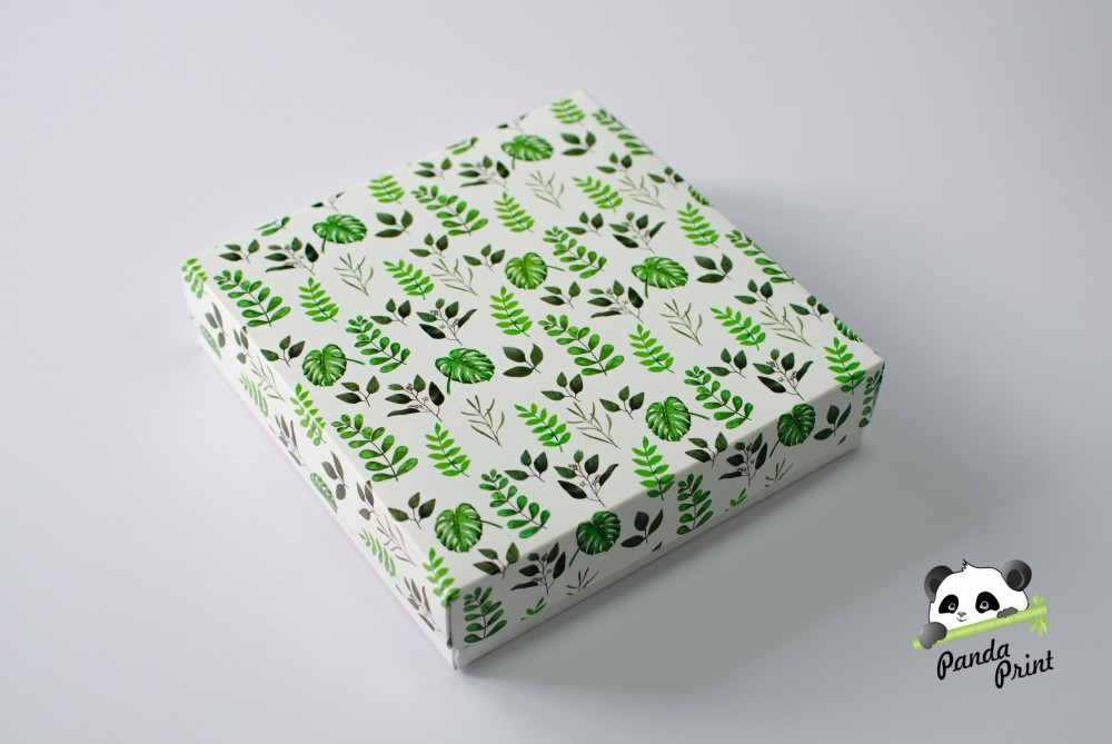 Коробка 200х200х50 Зеленые листья (белое дно)