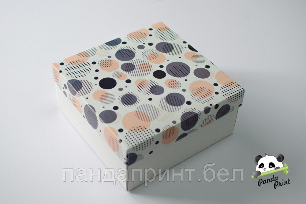 Коробка 200х200х80 Цветные круги (белое дно)