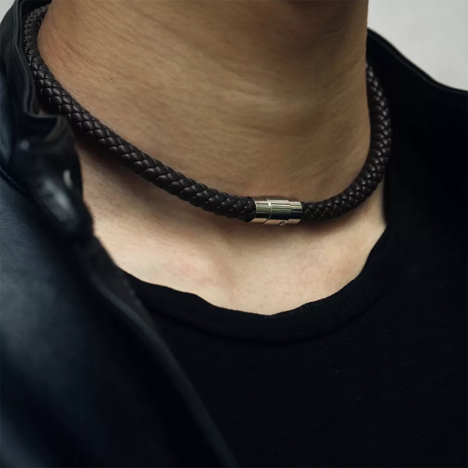 Кожаный браслет - ожерелье Чокер. Браслет для шеи. - фото 1 - id-p74721045