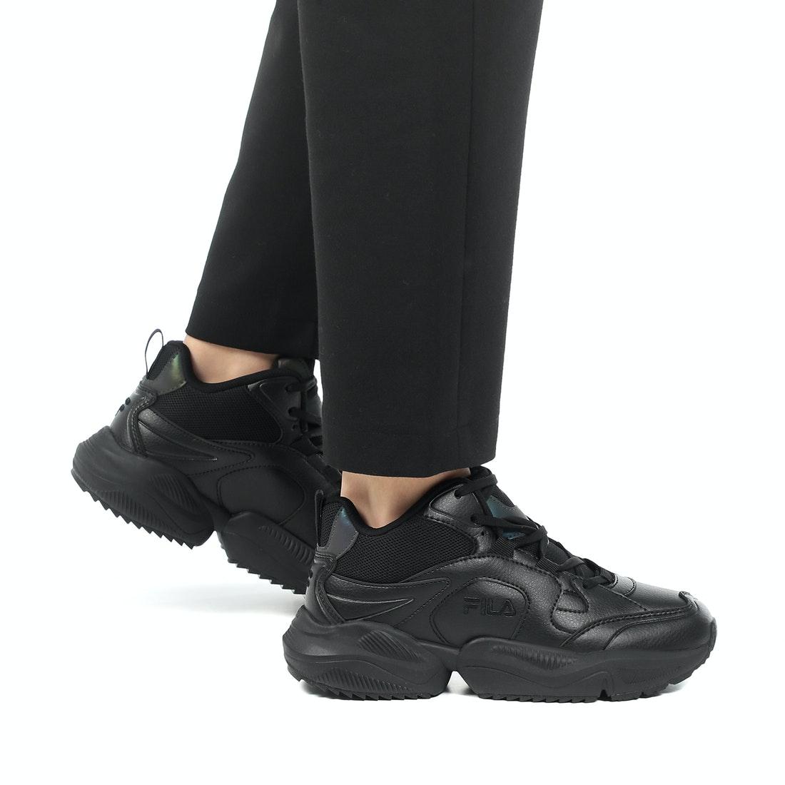 Женские кроссовки
Fila VIRGINIA MID WNTR W