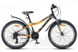 Велосипед Stels Navigator-410 V 21 sp 24" V010  (от 8 до 13 лет) черный-желтый