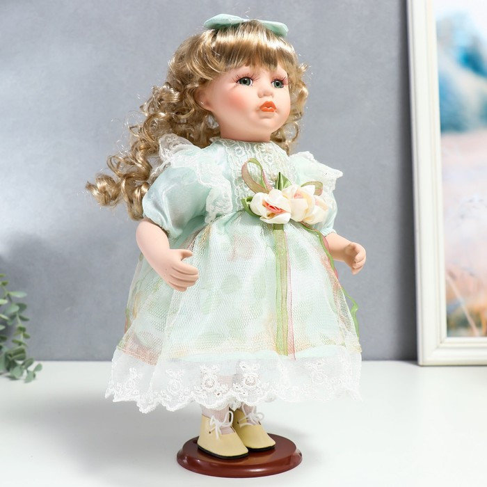 Кукла коллекционная керамика "Джудит в нежно-мятном платье с цветочками" 30 см - фото 2 - id-p176313143