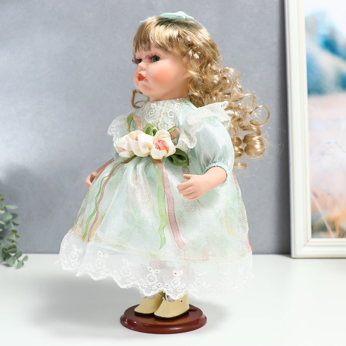 Кукла коллекционная керамика "Джудит в нежно-мятном платье с цветочками" 30 см - фото 3 - id-p176313143