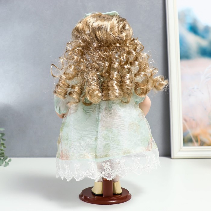 Кукла коллекционная керамика "Джудит в нежно-мятном платье с цветочками" 30 см - фото 4 - id-p176313143