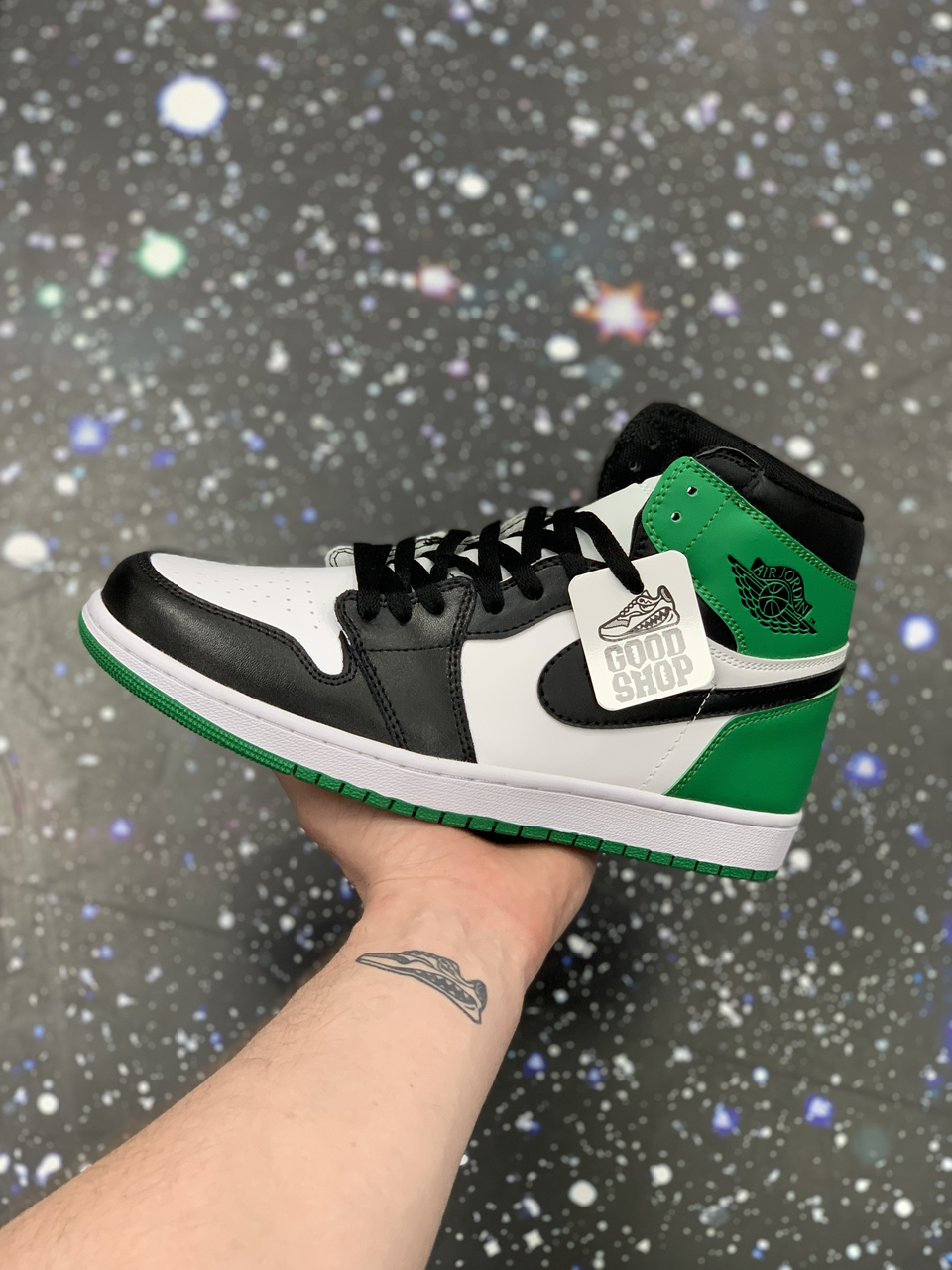 Кроссовки Air Jordan Retro 1 Green Black White