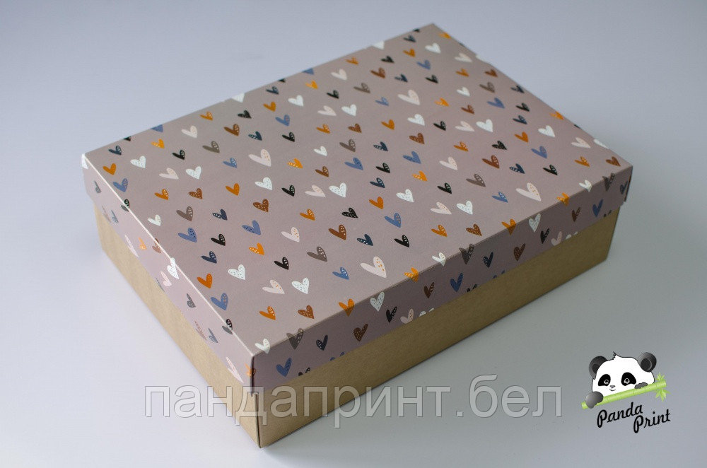 Коробка 350х250х100 Цветные сердечки (крафт дно)