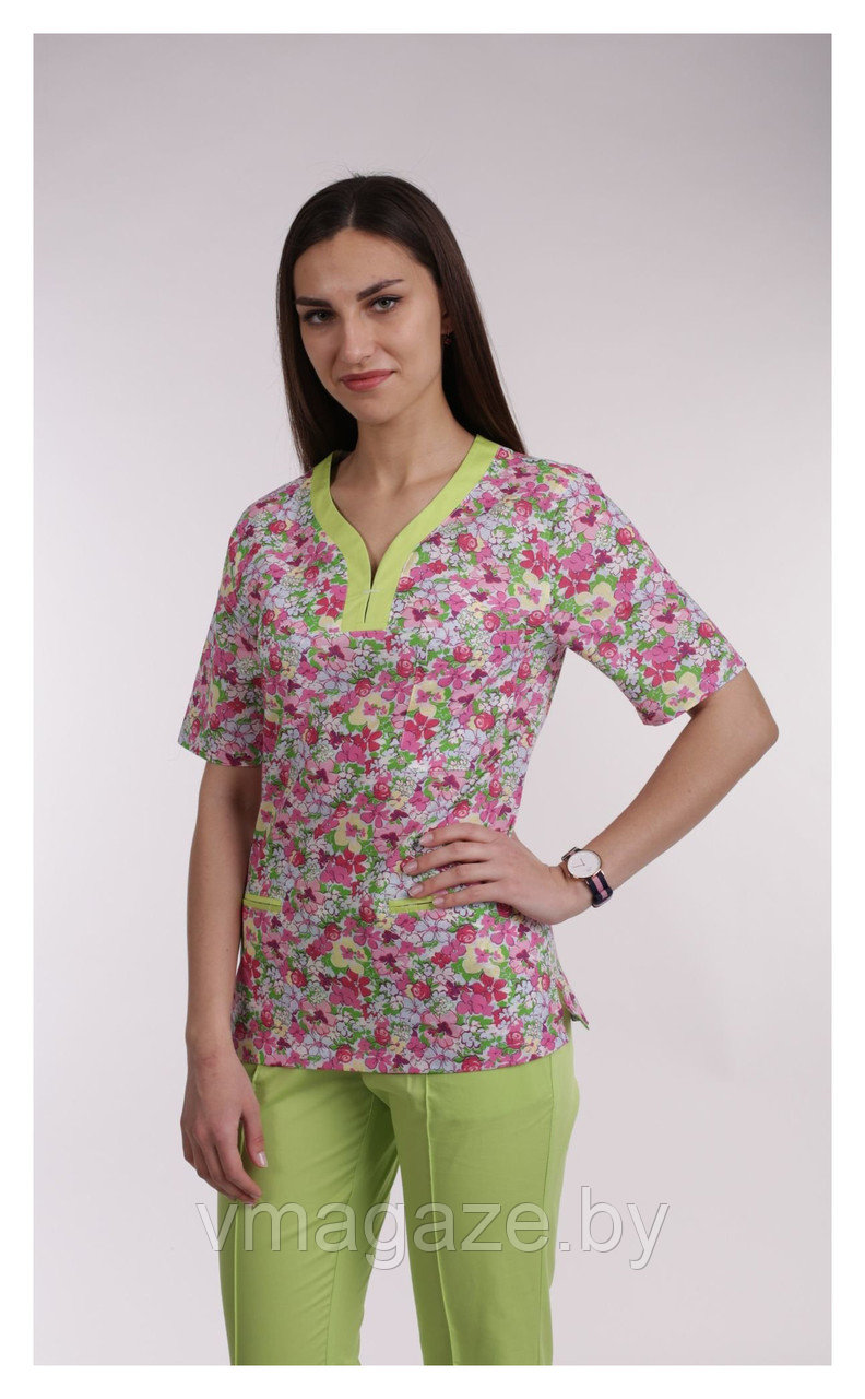 Медицинская женская блуза (с отделкой, цветочный принт) - фото 2 - id-p176438429