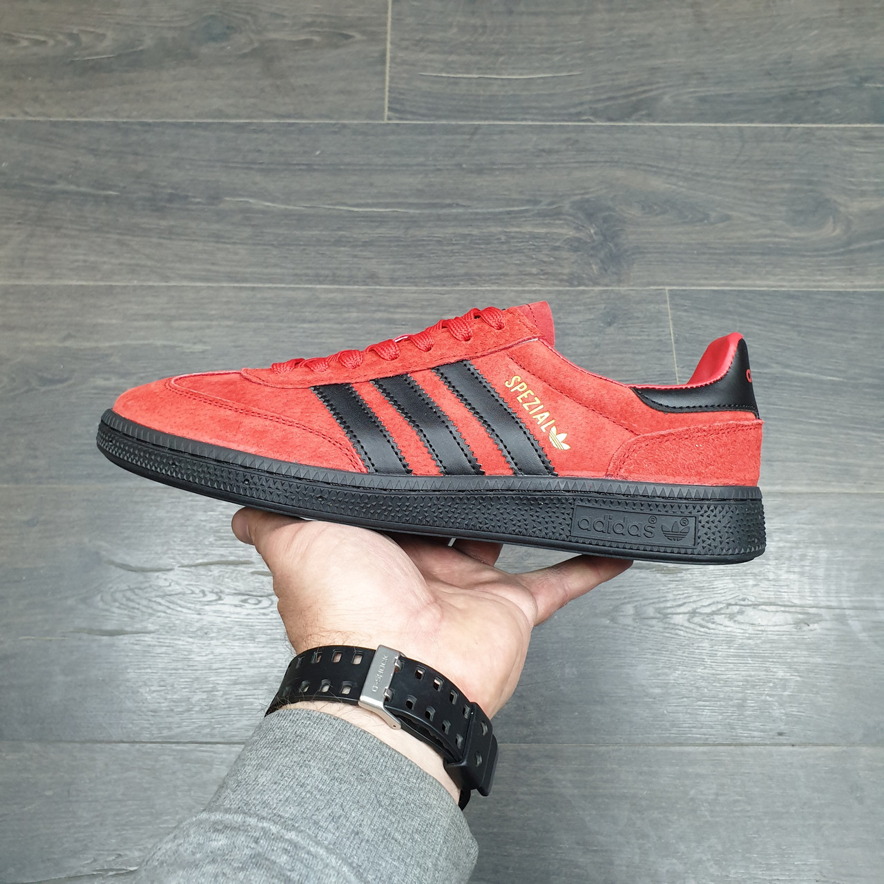 Кроссовки Adidas Spezial Red
