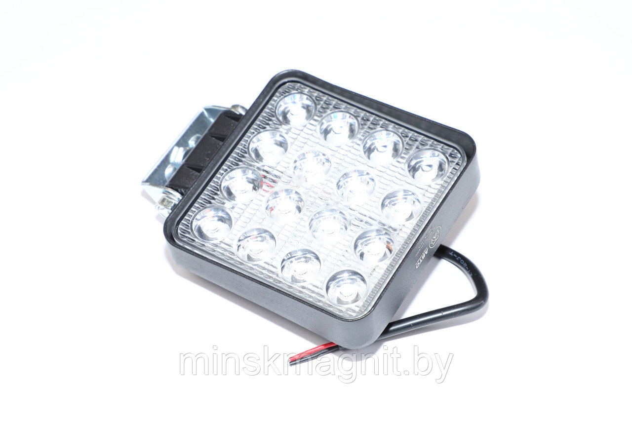 Фара дополнительная светодиодная квадратная, расс. свет, 27W 16 L AE48S-16LED-42PC РФ - фото 1 - id-p176494312