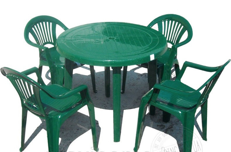Стол пластиковый и 4 кресла зеленый  цвет