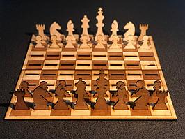 Настольные игры из фанеры Шахматы