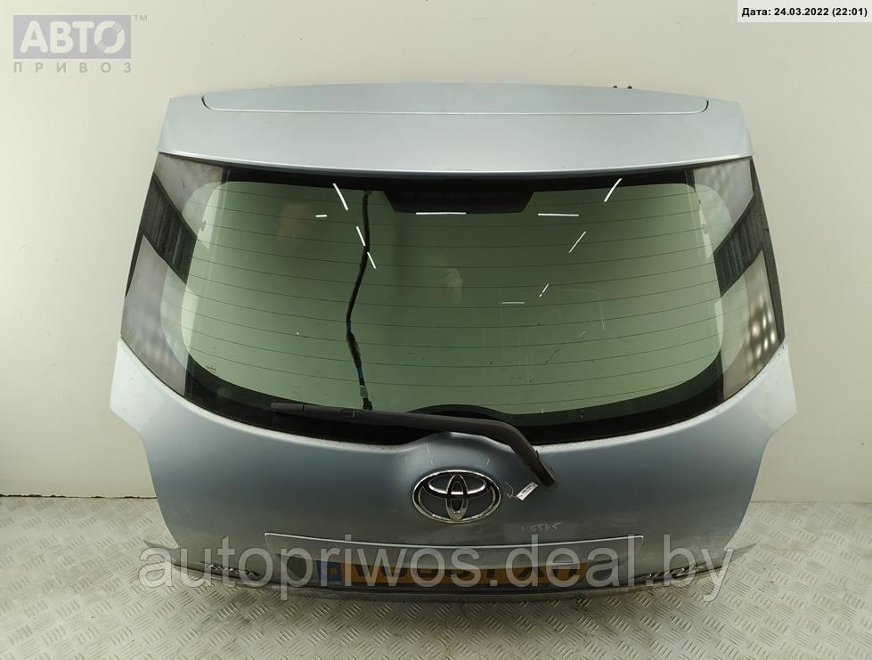 Крышка багажника (дверь задняя) Toyota Auris - фото 1 - id-p176874677