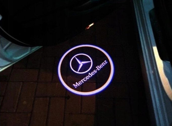 Штатная подсветка в двери с логотипом Mercedes, фото 2