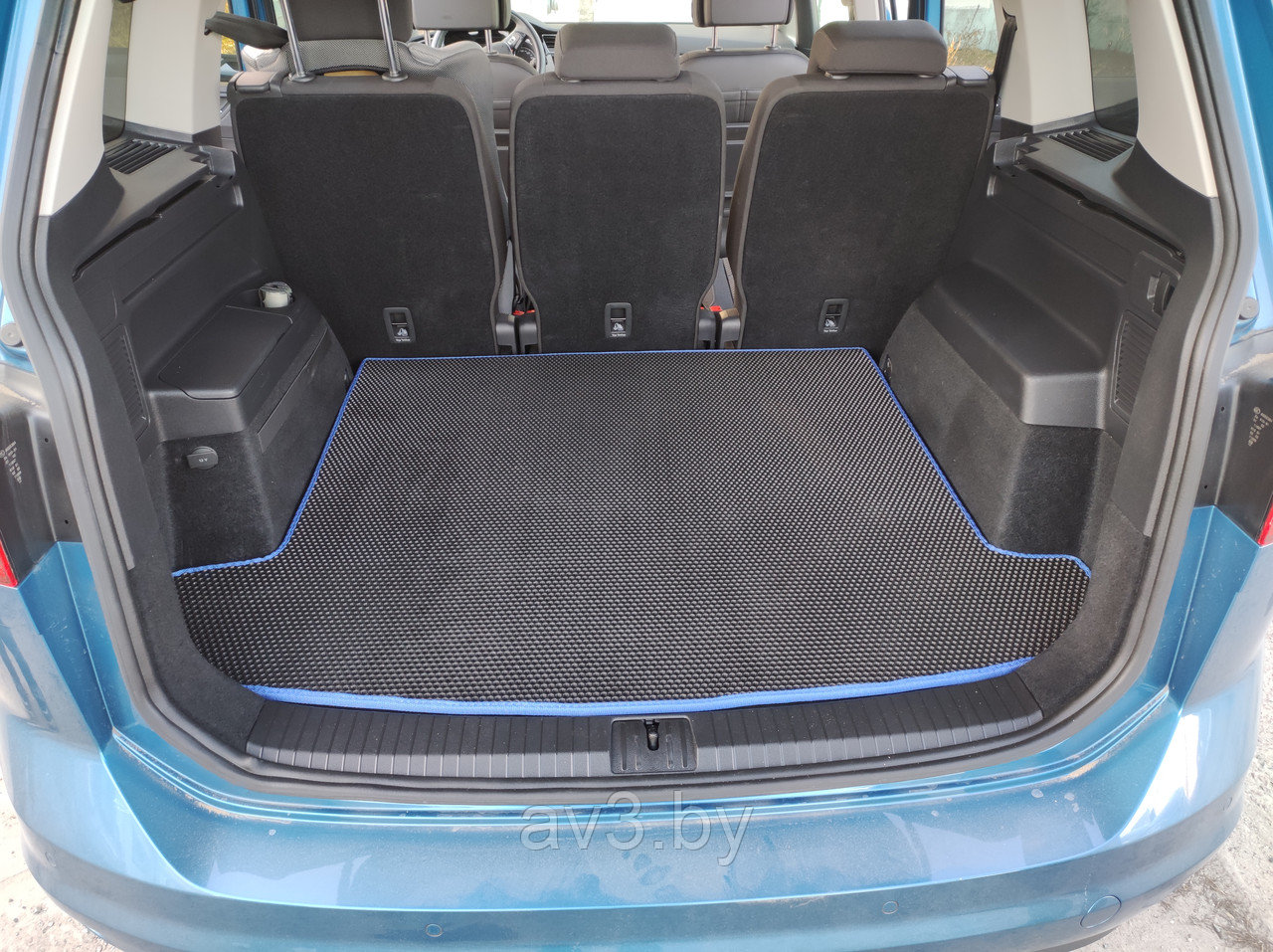 Коврик в багажник EVA Volkswagen Touran III 2015 - ВЕРХНИЙ УРОВЕНЬ / Фольксваген Туран