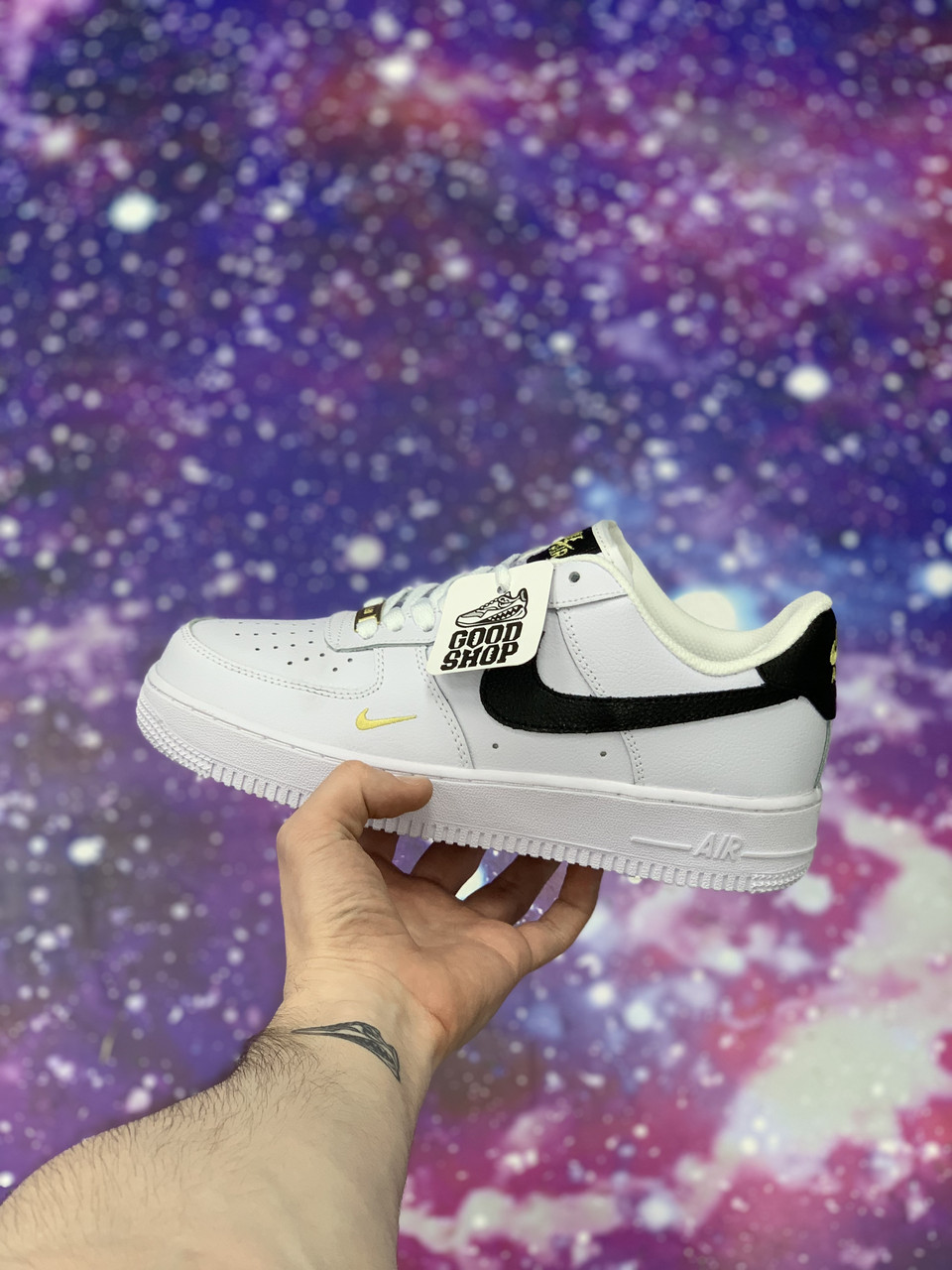 Кроссовки Nike Air Force 1 '07 ESS Low White Black Gold