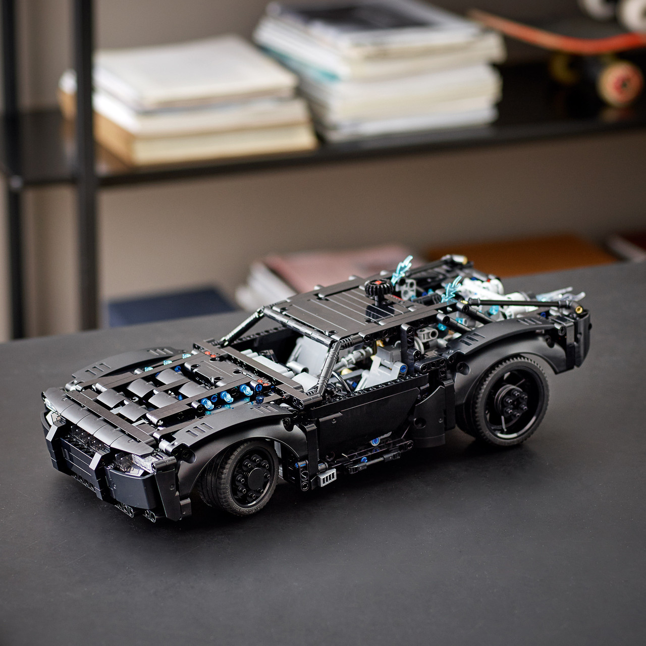Конструктор Lego Technic 42127 Бэтмен - Бэтмобиль - фото 6 - id-p176984735