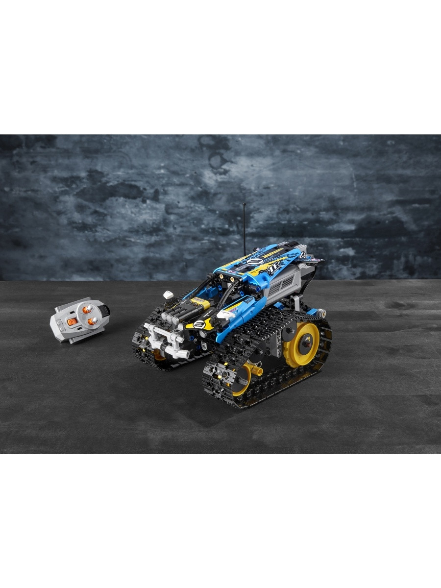 Конструктор Lego Technic 42095 Скоростной вездеход с ДУ - фото 8 - id-p176984757