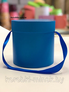 Шляпная коробка эконом вариант 22 см Цвет: Ярко голубой.