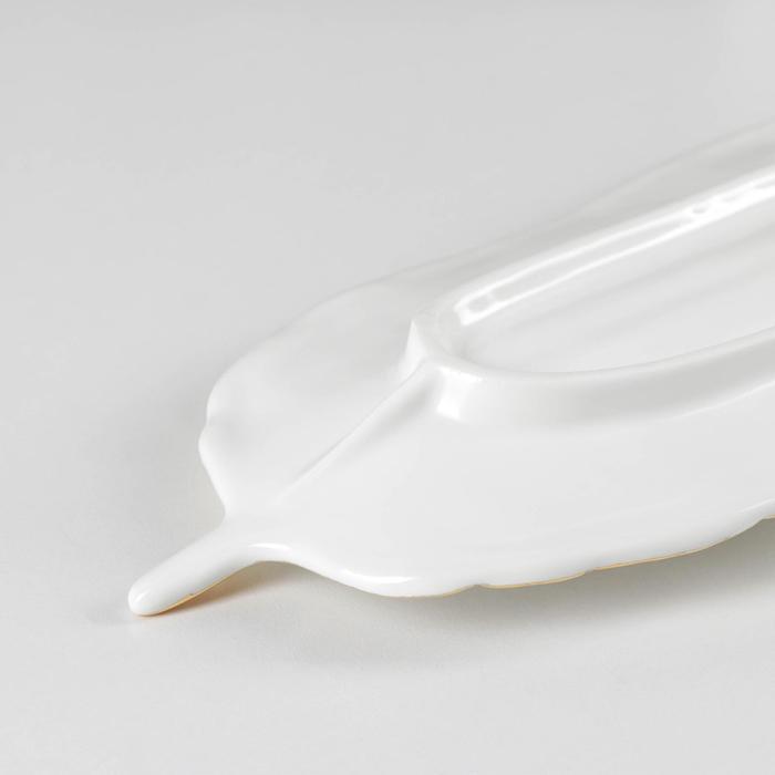 Блюдо керамическое сервировочное «Рапсодия. Лист», 36×12×4 см, цвет белый - фото 3 - id-p177023846