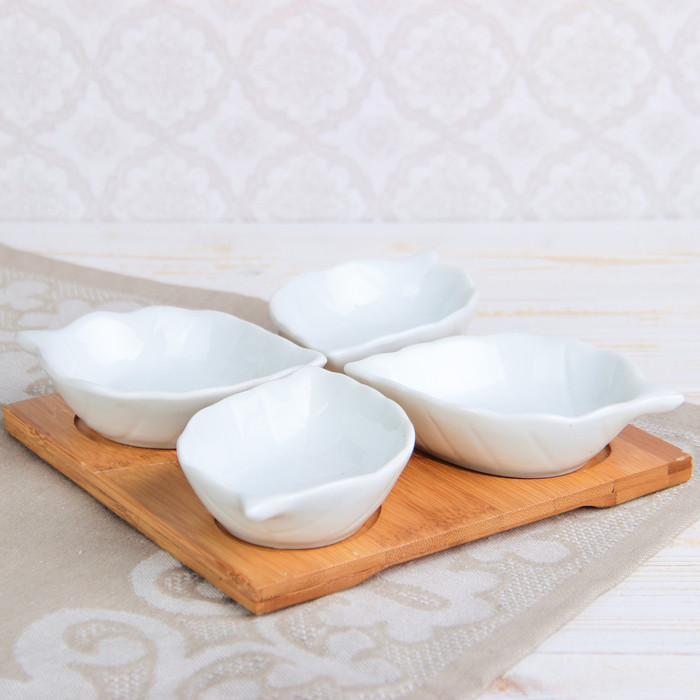 Набор салатников керамический на деревянной подставке «Эстет. Лист», 4 предмета: 50 мл, цвет белый - фото 1 - id-p177023911