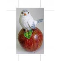 Статуэтка птичка на яблоке,выс.18см. арт. нф-232