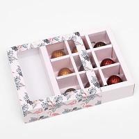 Коробка для 9 конфет Фламинго 13,7*13,7*3,5 см