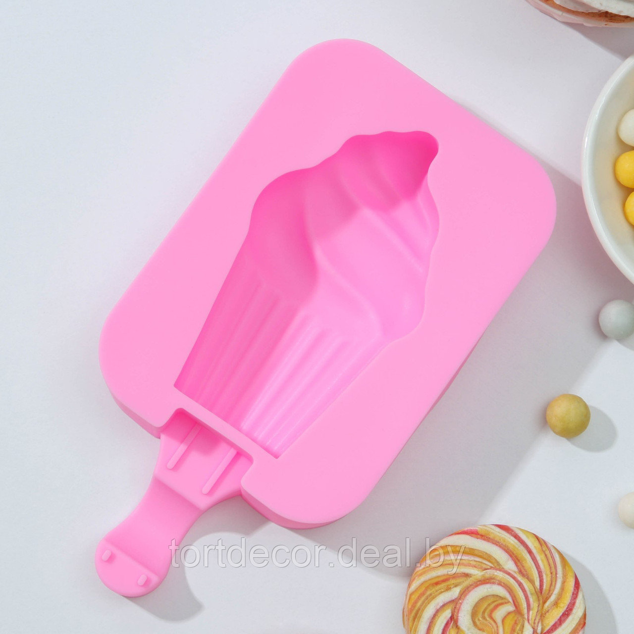 Форма для мороженого «Капкейк», 14×7,5×2,5 см, цвет розовый - фото 1 - id-p177591346